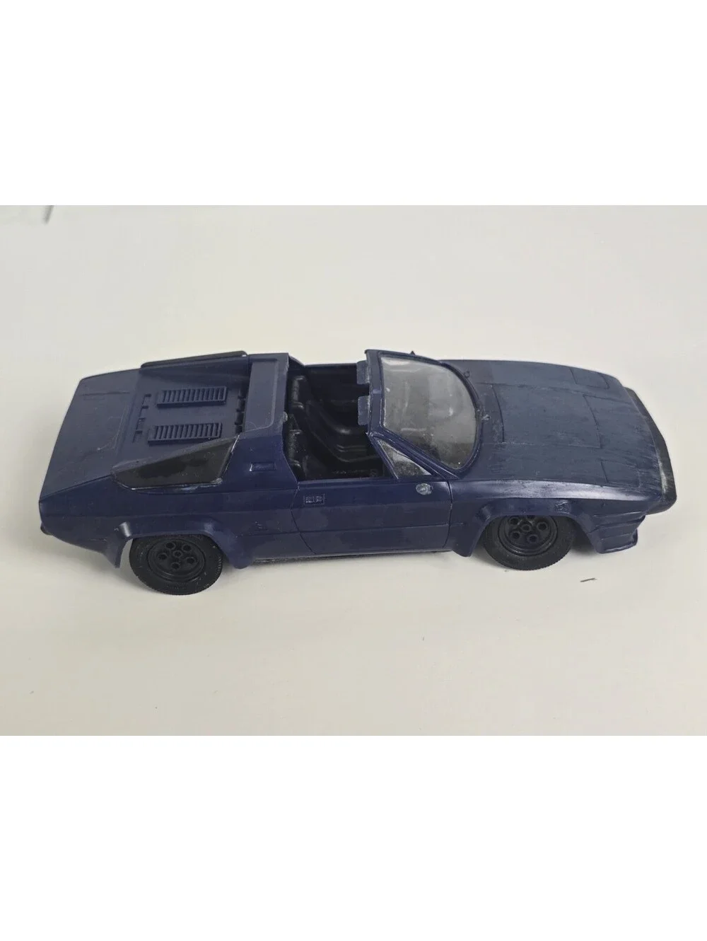 1976 LAMBORGHINI SILHOUETTE BUILT 1/24 Dark Blue Pre-assembled